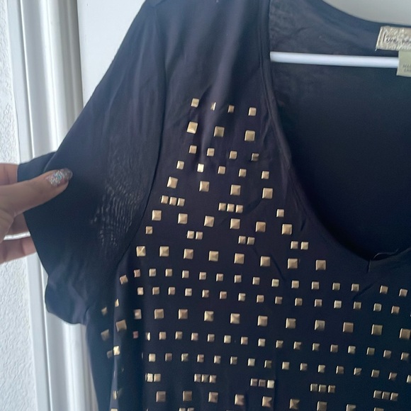 COPY - Live and let live women’s blouse - Picture 5 of 9